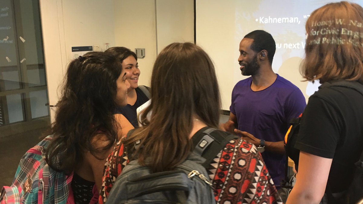 NashmanFaculty's tweet photo. Have a great first day of classes #GWU we can't wait for another semester of @GWServes courses with @THELAYC @FreeMindsDC @lffp @FLOC_DC @CharliesPlaceDC @LSFund @_LPTM @TranscribeSI @GlobalKidsDC @cnhed @ChildDefender @PathwaysDC @ARISEHighSchool @SWWHSA @US_DreamAcademy https://t.co/wzi7VkoXXF