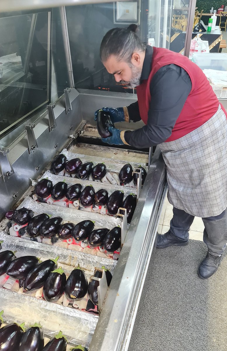 aligerdan's tweet photo. DUNYADA hiç bir şey KARARLILIĞIN yerini TUTAMAZ. (Bu lezzetleri herkes tatsın diye çok çalışıyorum). #gerdangurme #soğukmeze #bornova #evka3 #alaçatı #izmir https://t.co/EYDXJxHzIa