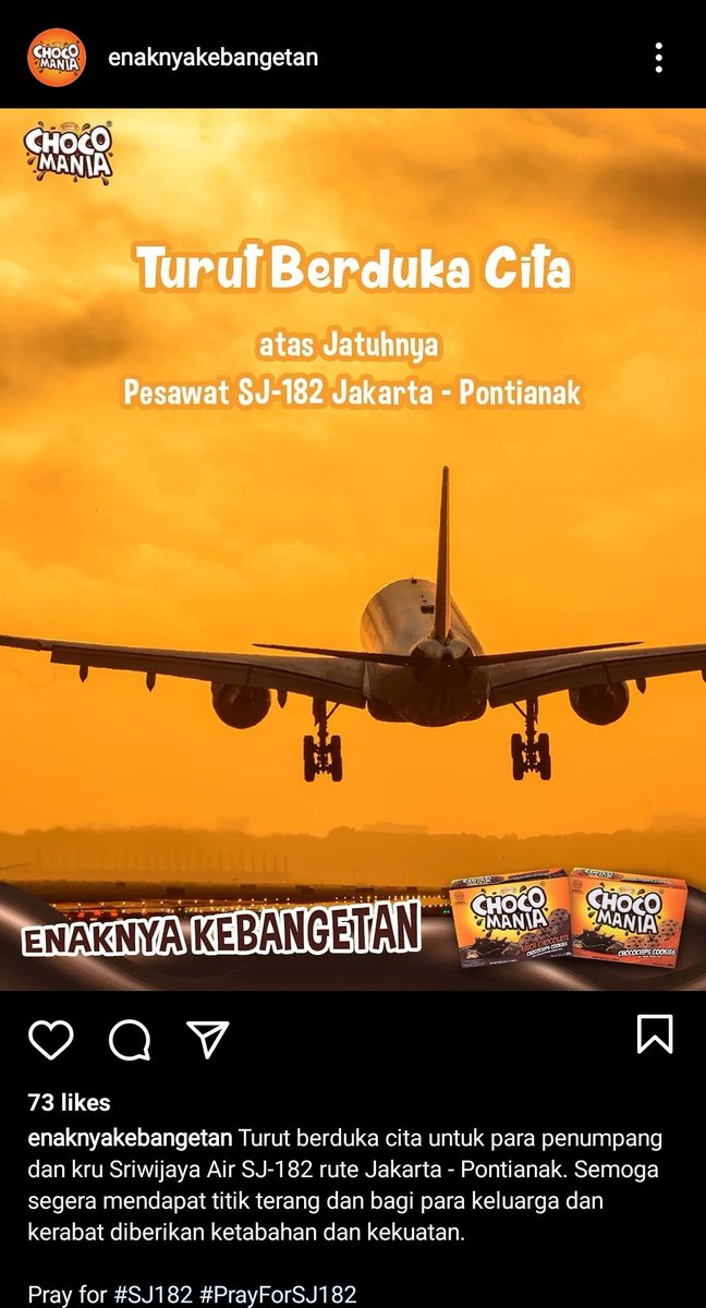pipis's tweet photo. Mbok ya kalau ucapan duka cita itu nggak usah pakai logo dan tagline. 🤦‍♂️https://t.co/Jvc9zUeQyv https://t.co/qUWNClirpY