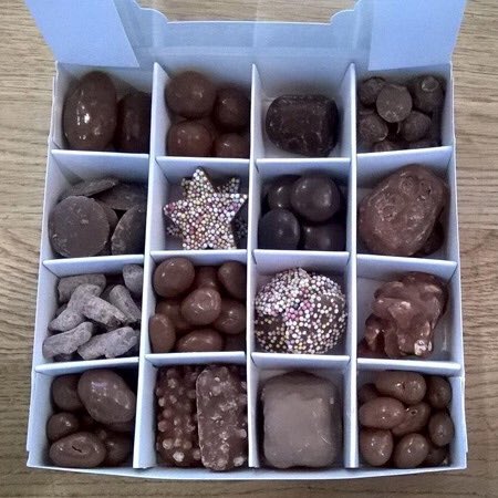 sweetthoughts20's tweet photo. Our doors  may be closed but our website is open....special occasions or just a treat to cheer your loved ones up we can post out to anywhere in the UK.
Click and collect is available and local delivery. (see website)
https://t.co/h5VXog5JFi Moreton-In-Marsh https://t.co/QgaXEUWhAT
