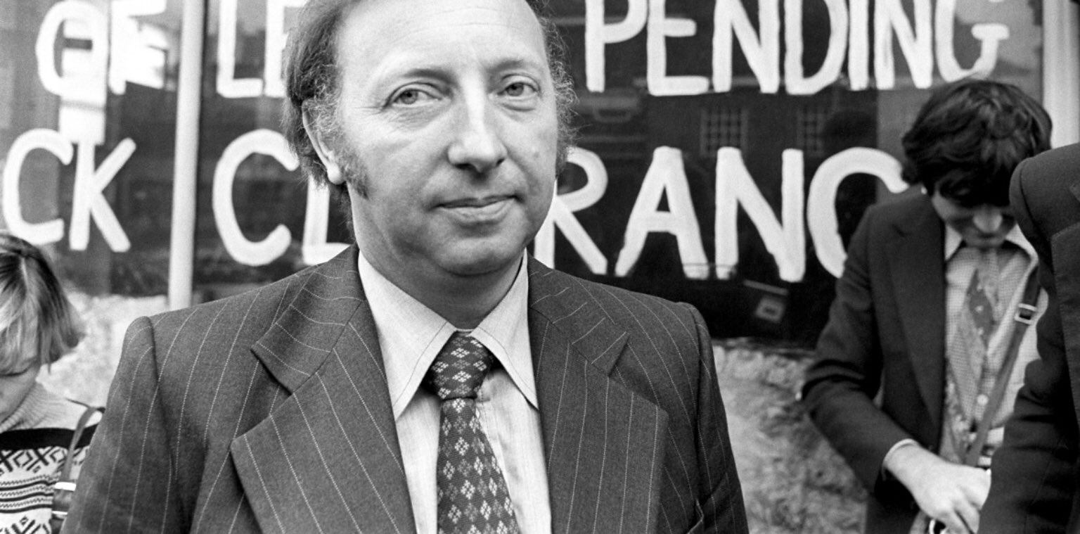Happy Birthday today to Arthur Scargill the best trade union leader of the twentieth century. 