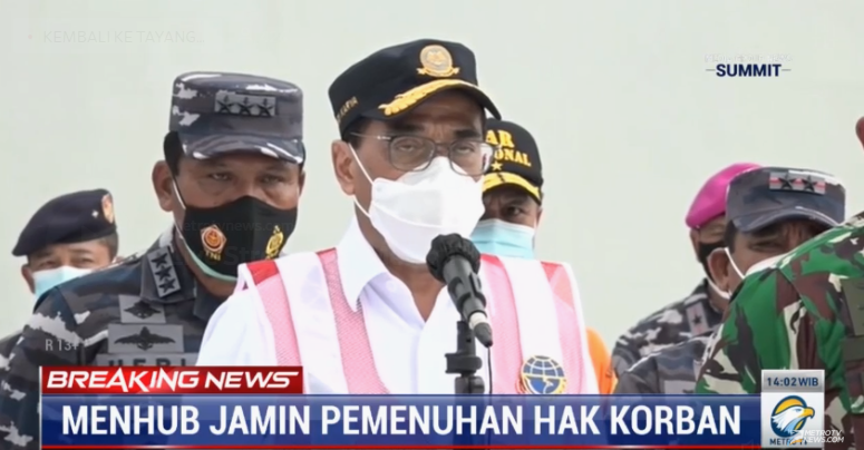 Metro_TV's tweet photo. #BreakingNewsMetroTV Menteri Perhubungan - Budi Karya Sumadi memastikan seluruh hak korban jatuhnya pesawat Sriwijaya Air SJ-182 dipenuhi. Menhub menginstruksikan pihak Sriwijaya Air dan Jasa Raharja untuk melakukan inventarisasi.
https://t.co/SOzNo2G83M #PrayForSJ182 #SJ182 https://t.co/0K0ETLtrYv