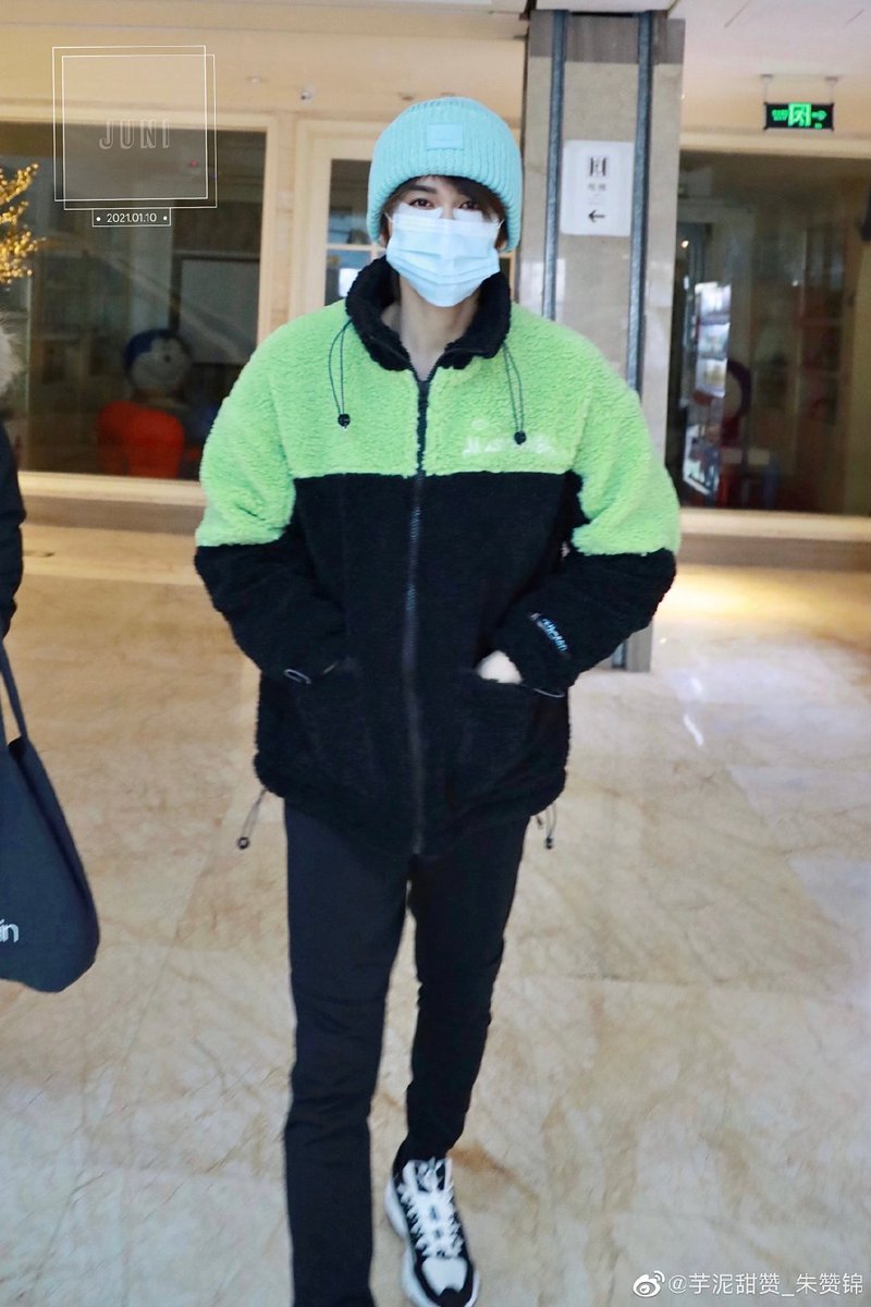 [10.01.21]
Zanjin fan çekimleri

#朱赞锦 #ZhuZanJin #จูจ้านจิ่น #주찬금 #チュウ・ザンジン