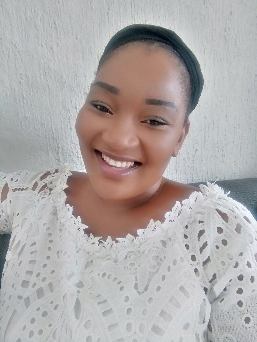 sthahappiness's tweet photo. Good morning friends, wishing you a great and productive week ahead.
Remember to never give up on yourself, you are worth every dream you desire 💫❤️ Happy Monday 🤗 https://t.co/DpckotTZjg