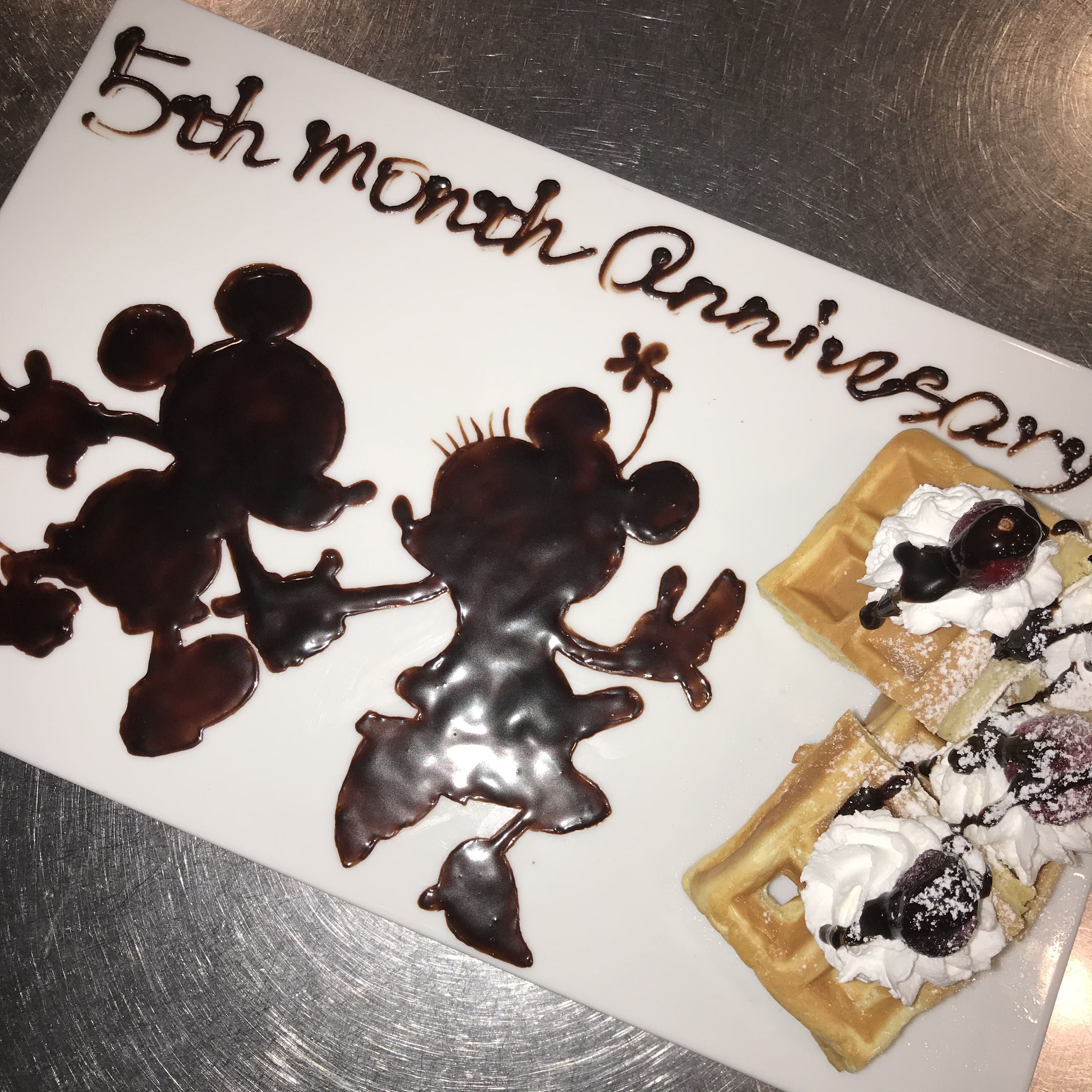 モンスタービーフ 1月11日の誕生日 記念日プレート おめでとうございます٩ ᐛ ご予約はhttps T Co Prpvqnt08k 埼玉県プレミアムお食事券対象店舗です モンスタービーフ 川越 小江戸 女子会 デート 忘年会 肉バル カフェ巡り 誕生日 記念日