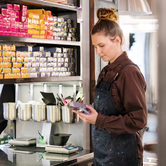 VersumSoftware's tweet image. Constant no-shows and late cancellations ❌, low client retention 🙅 🙅‍♂️, lack of motivation 😔… Let's begin 2021 by resolving these salon issues once and for all! ➡️ bit.ly/3i3iu0n