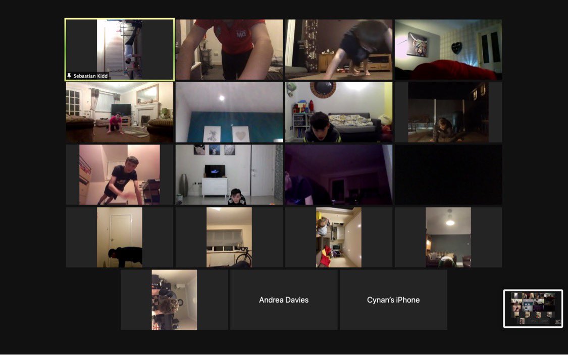 🚨 REMINDER! 🚨 

A quick reminder to our U12s - U16’s &amp; First Team - HIIT session TONIGHT at 7pm with First Team Manager Daniel McNeil 🏃‍♂️ 

Last weeks session was a HUGE hit!! So let’s make tonight’s another success 🙌🏽

Please see below for Zoom Meeting ID and Password 👀