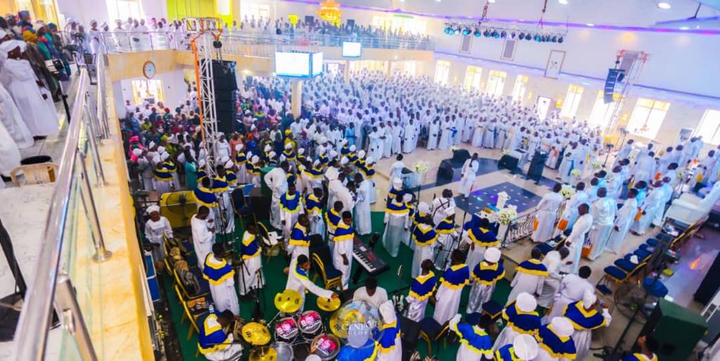 celeheritage's tweet photo. Sunday Service At CCC Genesis Global Was A Glorious And A Memorable One As The Guest Minister,, Feranmi Golden Angel Led The Praises.
#celestialheritage
#Genesis
#Israel #israeloladeleofficial https://t.co/K5zqTim94F