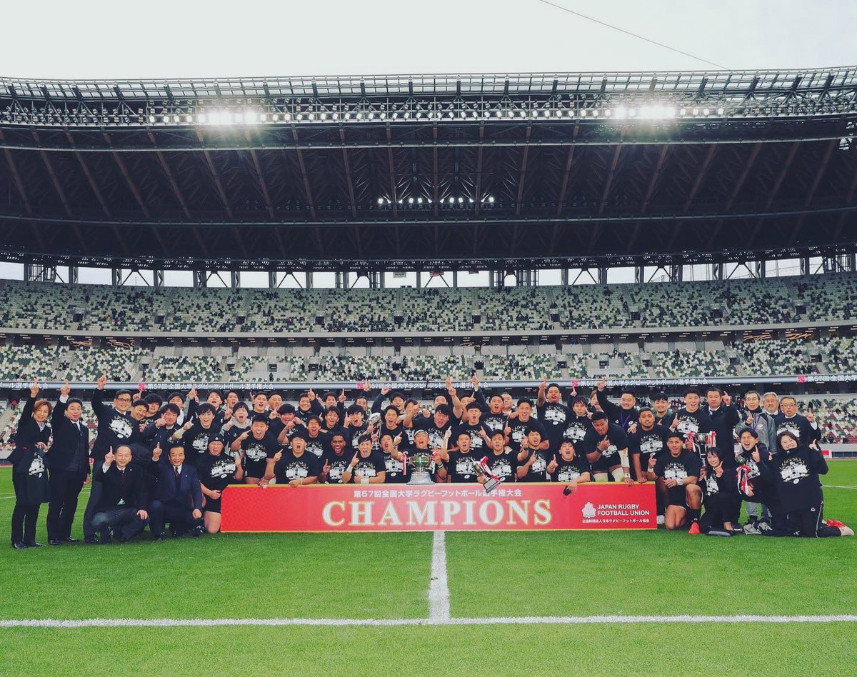 A21ki12ra's tweet photo. 先輩方が積み上げてきたものをteam大和全員で初優勝する事ができました！！
大会運営やチームをサポートし携わって頂いた関係者の皆様、応援ありがとうございました！！
この4年間クソ楽しかったです。
#family
#引退 https://t.co/w0B7iK6vyx