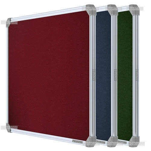 jemtrac's tweet image. Improve communication in your workplace with a pin board from Jemtrac. Reduce clutter and display important memos and messages clearly in your office.