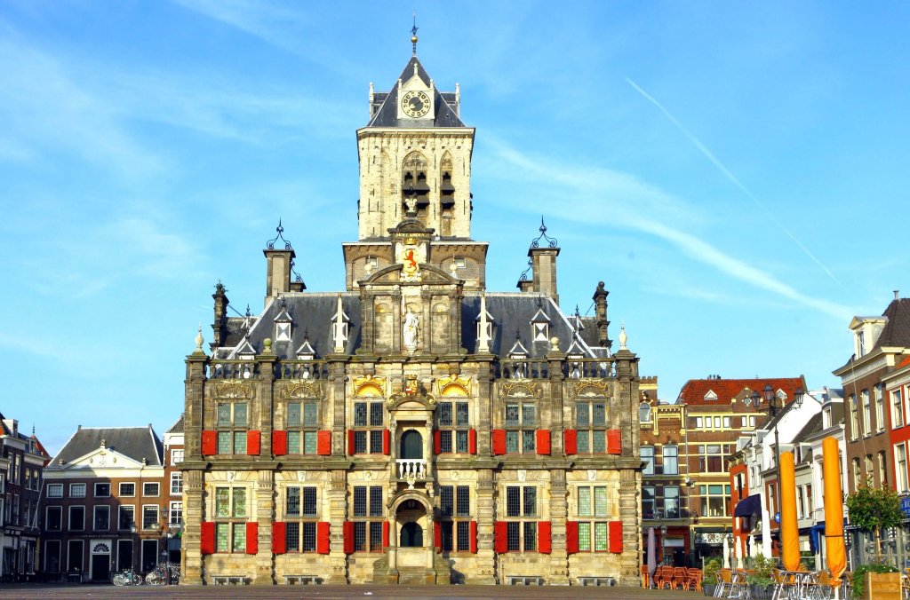 We hebben maar liefst 11(!) gratis (of bijna-gratis) wandelroutes in en rond #Delft voor je verzameld. Zo kom jij deze maand wel door 🤗 ➡ delft.com/nl/11-wandelro… #wandelen #inDelft #wandelroutes