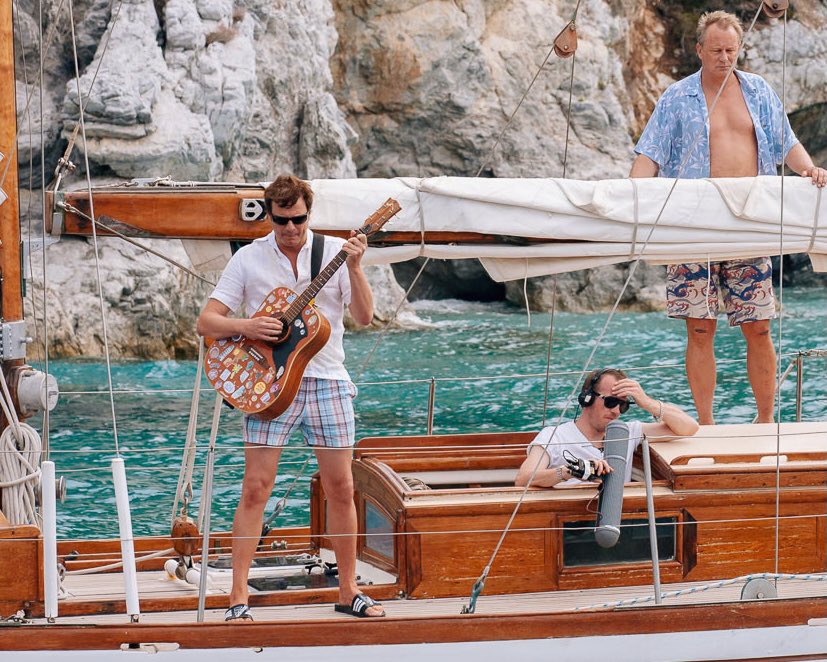 MIRANDIST's tweet photo. mamma mia! behind the scenes pictures for your daily serotonin boost https://t.co/fveF9ShR0p