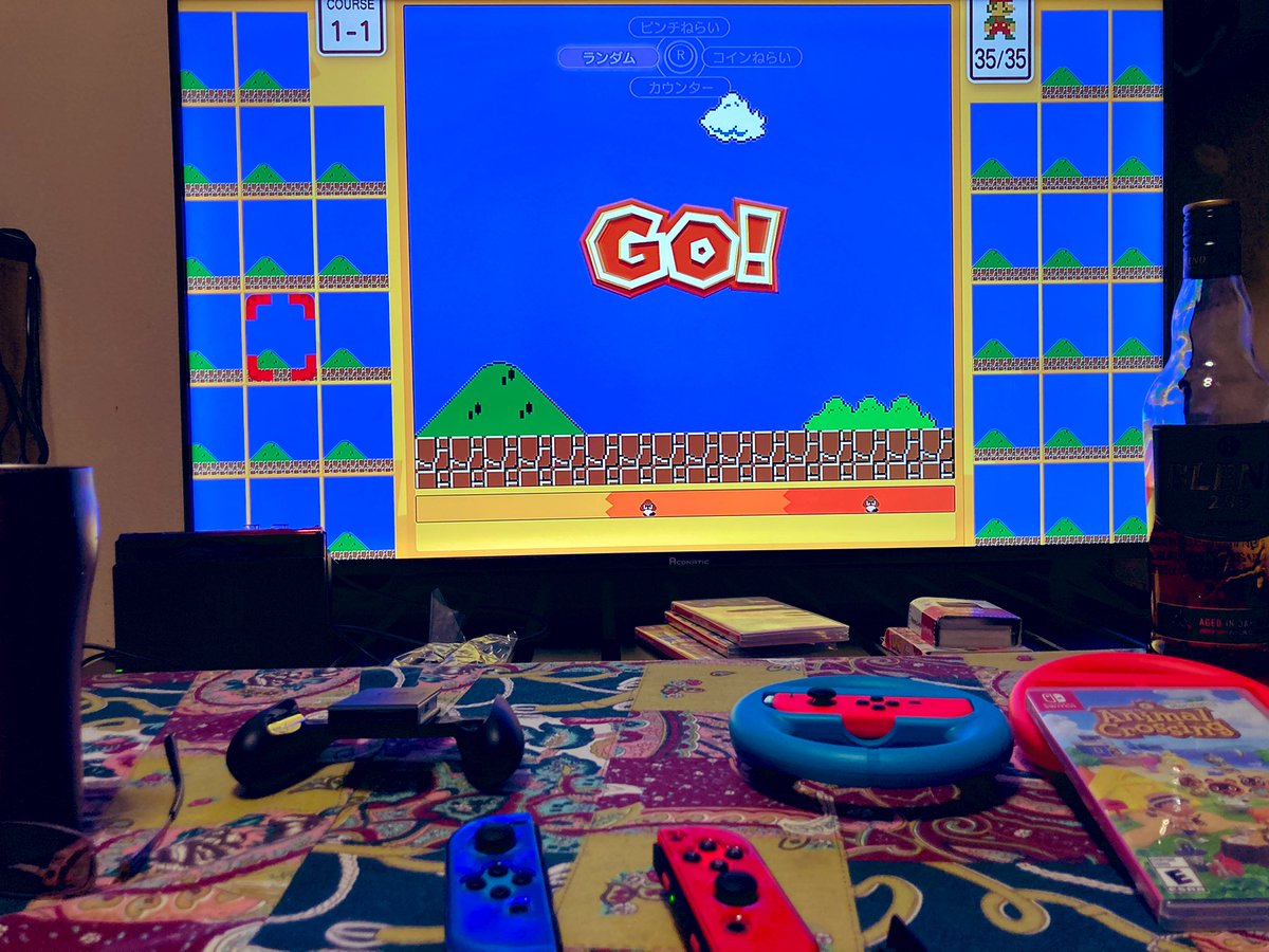 PitteThailand's tweet photo. タイから参戦中🇹🇭switchで無料のマリオ35がおもしろ😃
#タイ #マリオ35 #switch #NintendoSwitch https://t.co/BzKmhVJDri
