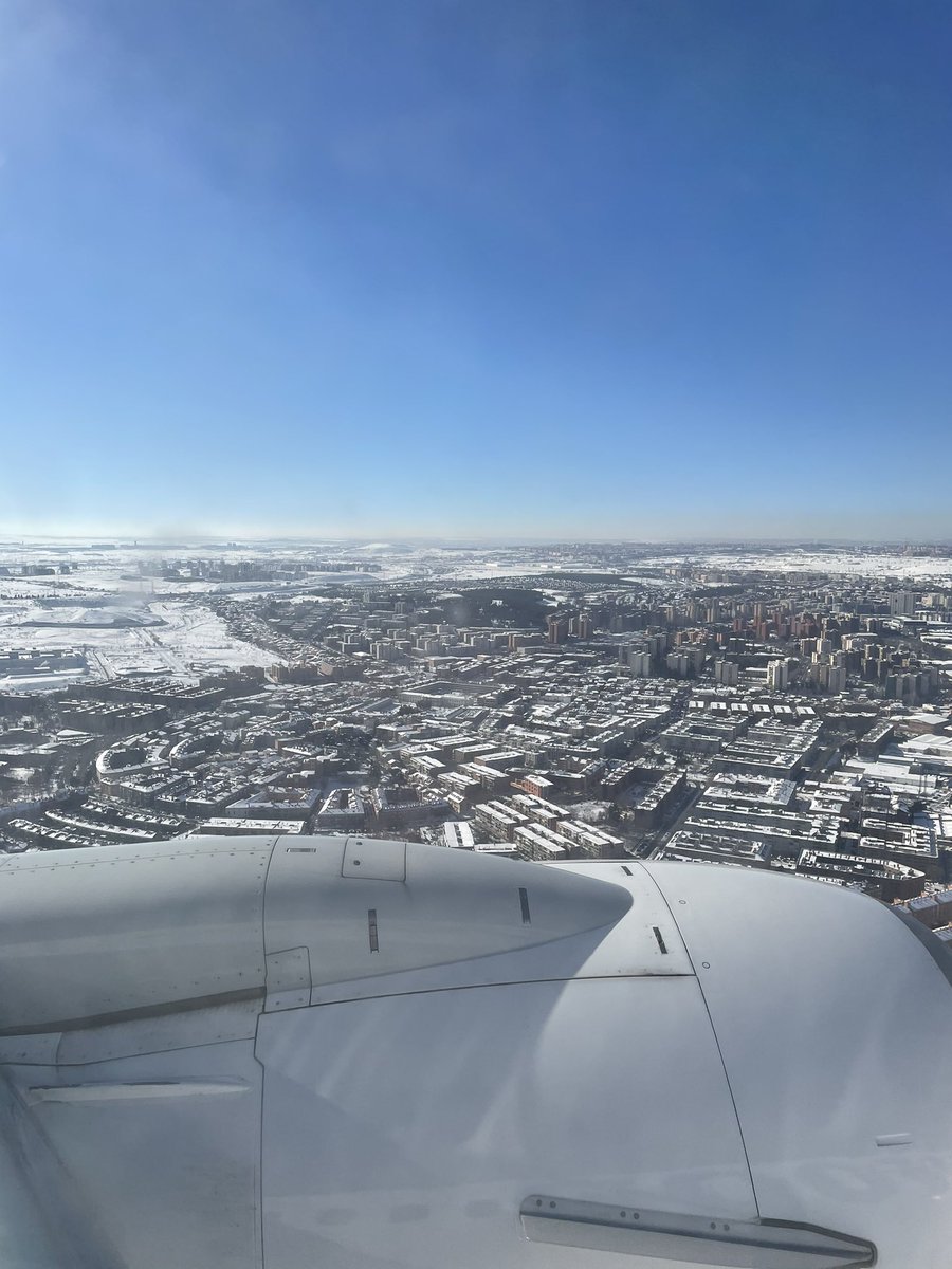 A la 3ra va la vencida :)!! PMI-MAD, después de 3 vuelos cancelados hemos llegadoooo!!