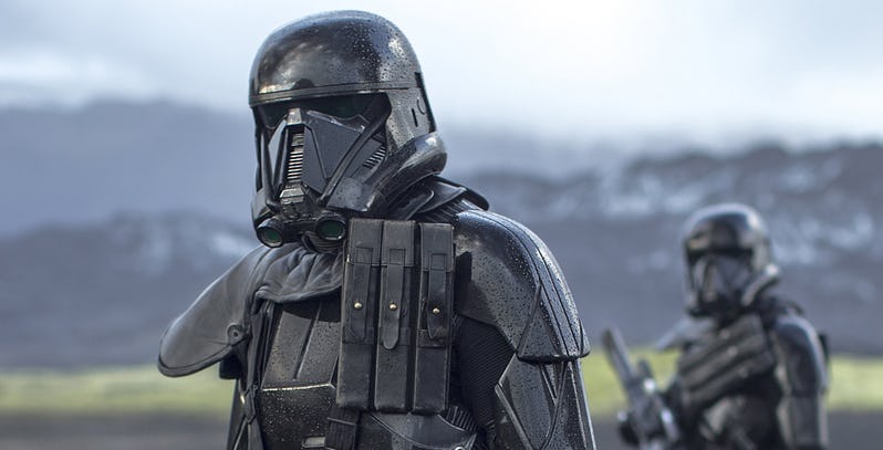 - Su diseño y concepto se creó basándose en los Navy Seal Americanos, se quería crear una tropa de élite del Imperio que no habíamos visto nunca antes  #RogueOne