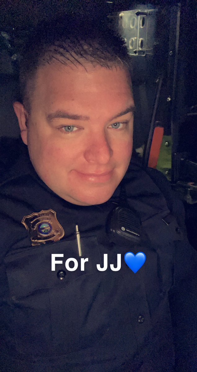 Tattoocop19's tweet photo. I have my BLUE on for JJ @MasonSchools Today is for you JJ💙🚓, JJ DAY #forJJ #Blue #wearblueforJJ #loveblue. #RIPJJ #JJDAY https://t.co/NzPbtxce6H
