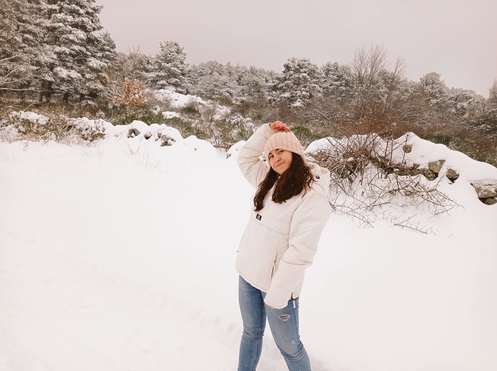 paulaag_25's tweet photo. Happiness💙💙❄❄ https://t.co/7moXqCxzdD