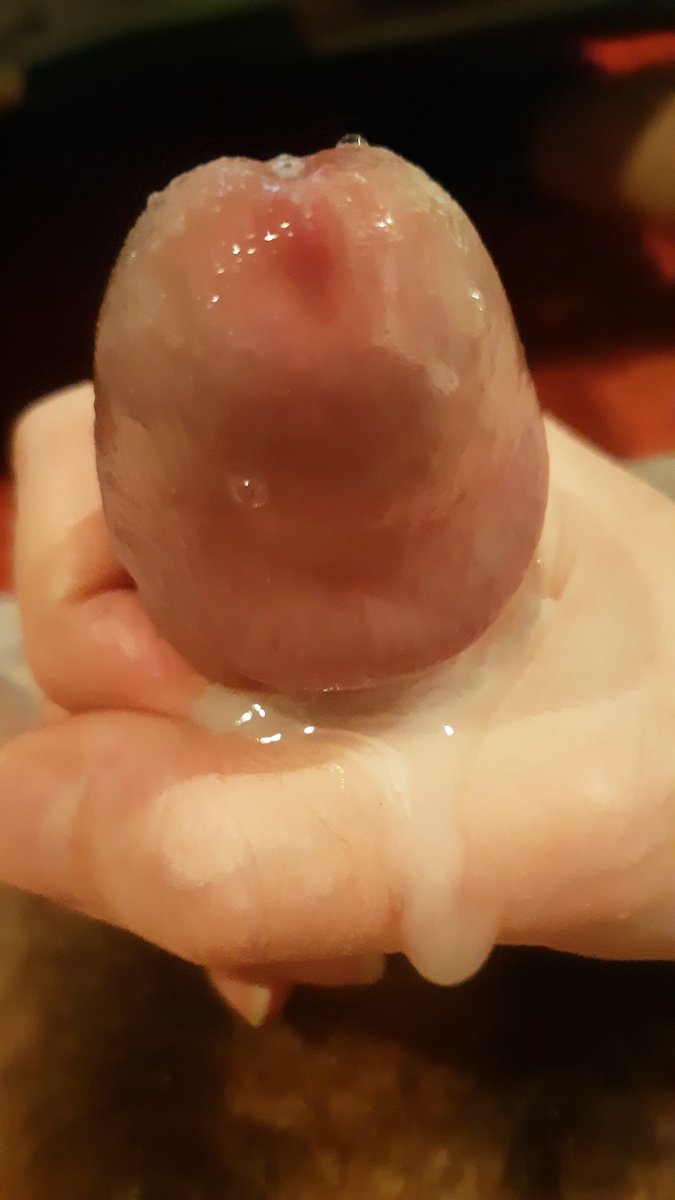 SOULHUNTERHOT's tweet photo. @PlacerParaTodos Me encantan, y las videollamadas también 😋😋 #DinámicasSexoxas 
#ChatHot https://t.co/5w0533WAeS