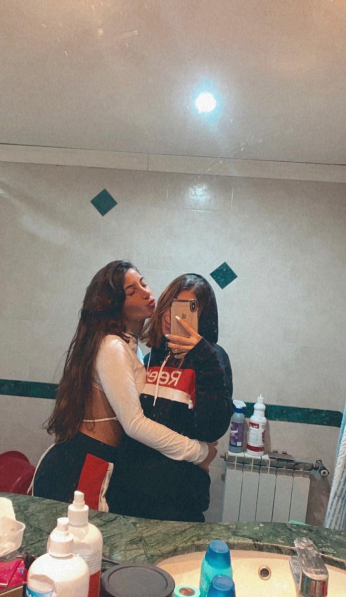 JaneSaadee's tweet photo. miss her https://t.co/OWW5G35Hdq