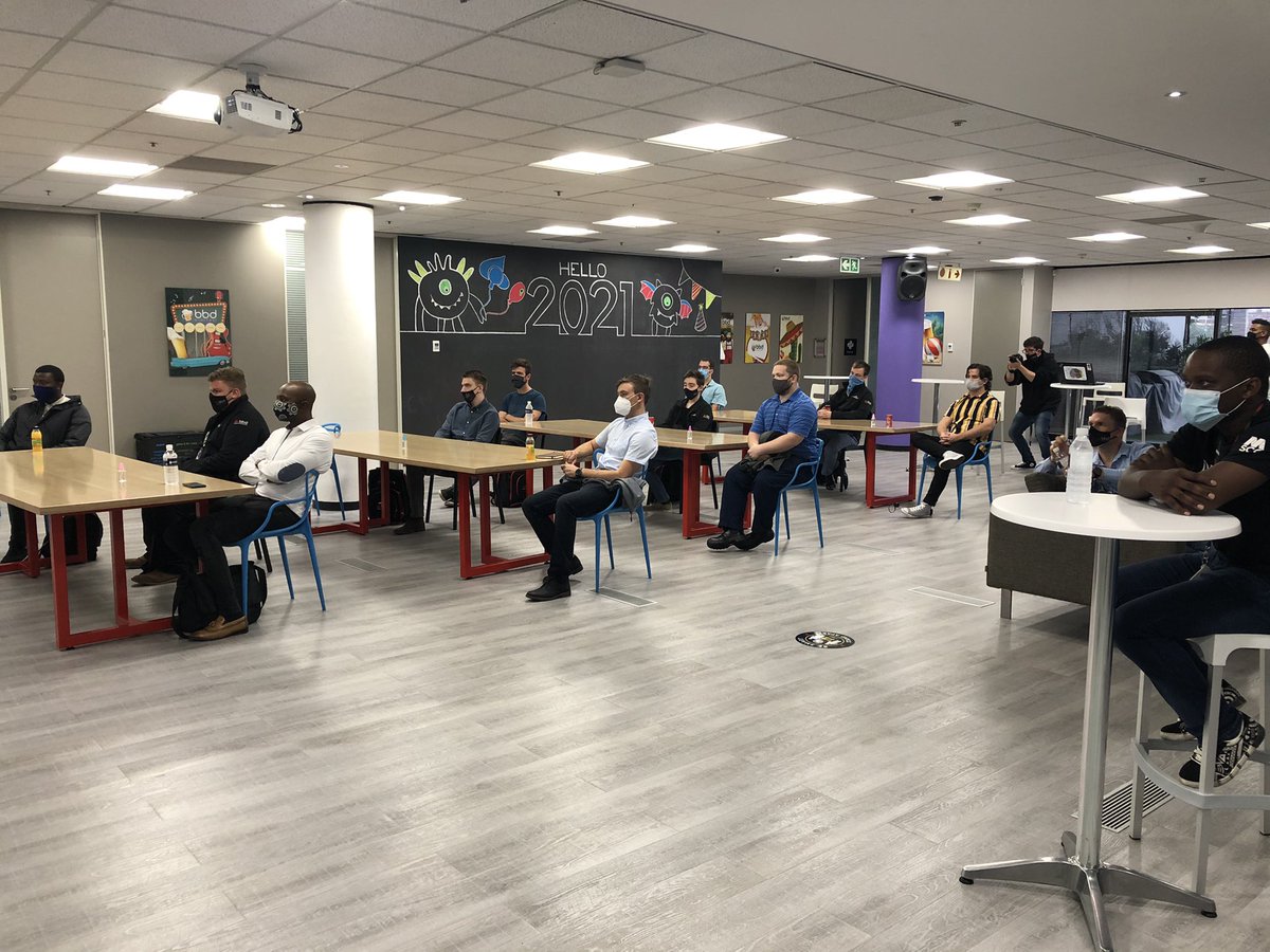 bbdsoftware's tweet photo. New faces, new faces everywhere πͺ
#inductionday #JustBBDthings #welcometotheteam #newjoiners https://t.co/ee8eOOOTC0