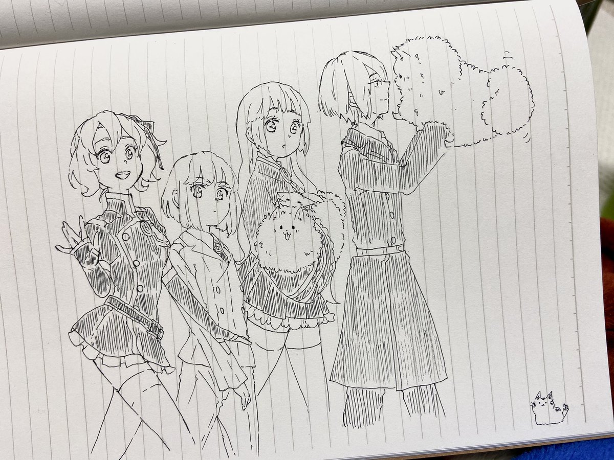 ポメラニアンに埋まる手と猫。 