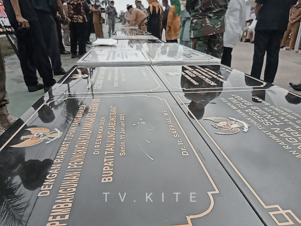 TvKite1's tweet photo. https://t.co/b5d8LCASaC https://t.co/KABmJxO3iB