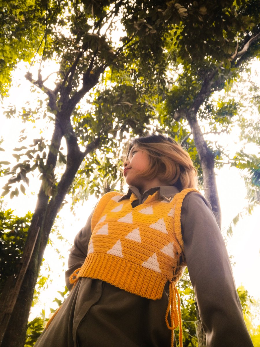 larrouesschia's tweet photo. Zenitsu Inspired Vest💛
- Inspired by Zenitsu Agatsuma, one of the main character from the Anime "Kimetsu No Yaiba" 💛
Vest inspired by @redbean.crochet 💛
Pantone Color of the Year💛
#coloroftheyear2021 #crochet #zenitsuagatsuma #kimetsunoyaiba #demonslayer #anime https://t.co/DypB9sxk0x