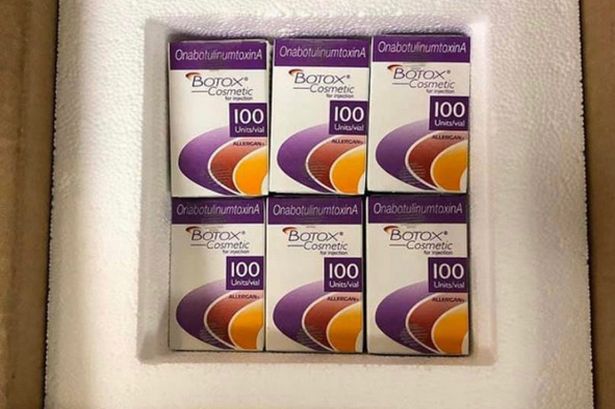 MrMarkHenley's tweet image. Counterfeit Botox supplies are being illegally imported and advertised by beauticians on social media.

Dr Darren McKeown has said the packaging is not one of authentic #Botox and, if injected, could lead to facial paralysis.
dailyrecord.co.uk/news/scottish-… @Daily_Record