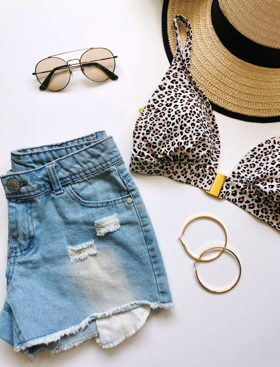 LibMidlandsMall's tweet image. An all-year essential, a great pair of sunglasses can up change your style and even your mood. @ExecuspecsSA&apos;s slick shades combine classic styles with refreshing details for an instant outfit boost 🕶️

#IconicMidlands #InspiredIn21 #Execuspecs #Sunglasses #Eyewear #Frames