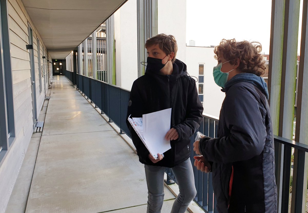 anyboer's tweet photo. Afgelopen week herstart van soepactie van de @participatieke1 bij ADO Den Haag. Lukas en Marik waren ook vrijwilligers die soepen in Den Haag hebben rondgebracht! https://t.co/S5StNHWLMY