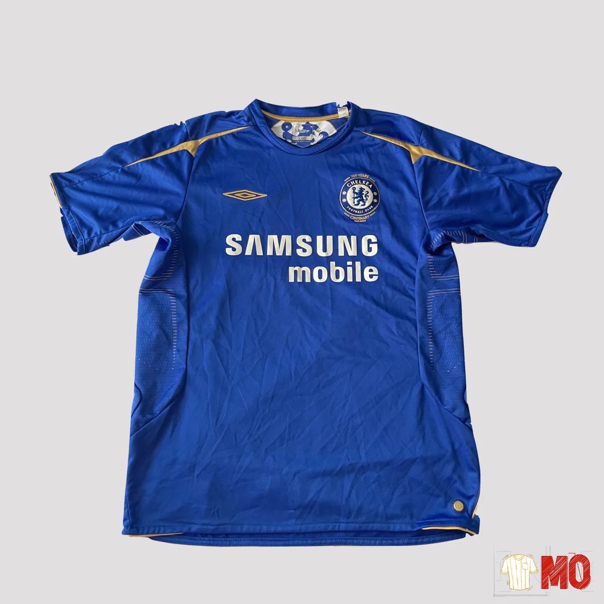 ChelseaFrance's tweet image. 🎁 CONCOURS 🎁

@ChelseaFrance et @onizukaCFC vous font gagner le maillot 2005-2006 spécial centenaire du club 😍

Pour participer, RT + Follow les deux comptes. 

N’hésitez pas à aller voir le site des copains de @Maillotsdor 😉