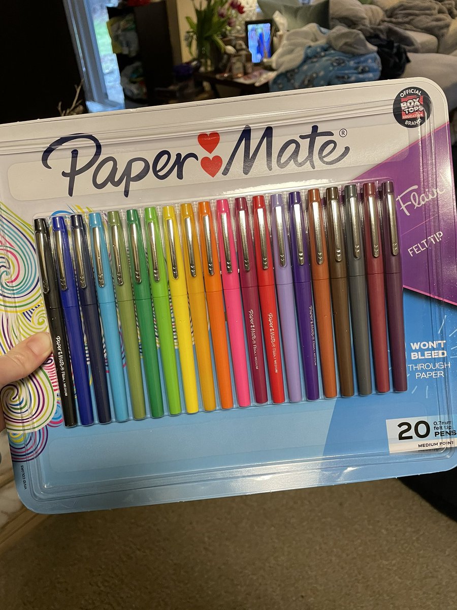 livelovegeek's tweet photo. My husband and I went to Costco and I saw felt tip pens for a killer deal. I grabbed them and threw them in the cart & he looked angry but it was only because I got the last pack. So, like any good couple, we had a pen draft party to split it out 😂
#AutonomousNewYearResolution https://t.co/TD9vy7sGyU