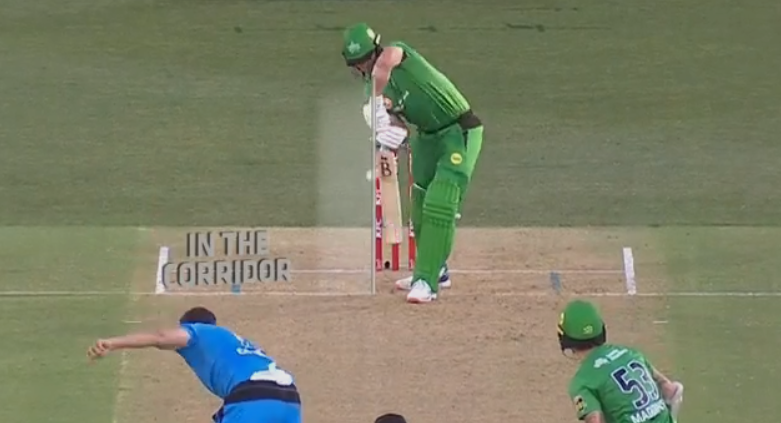 FlashCric's tweet photo. Harry Conway chips in with a wicket! 

#Stars - 89/5 (13.3)

LIVE #STRvSTA COMMS:
👉 https://t.co/LCViw096VF 👈 

#BBL10 #TeamGreen #BlueEnergy https://t.co/WJzDycQeT0