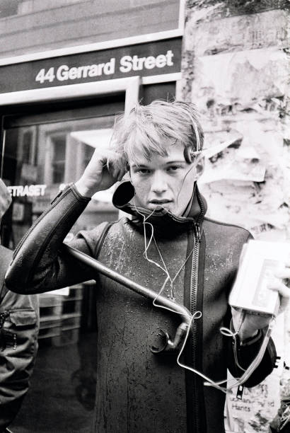 NewWaveAndPunk's tweet photo. Edwyn Collins of #OrangeJuice during filming of Rip It Up, by Steve Rapport. https://t.co/tU3qlu4ZDF