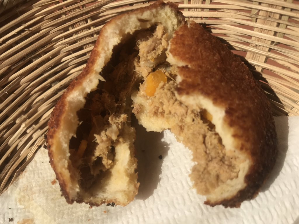 BouletteMimi's tweet image. Bonjour👩🏾‍🍳
Bon début de semaine 😉
•Pain pané au thon•Pack de 6pcs•2500f•
#fingerfood #breaded #panure #pain #thon #fish #food
📞: +228 99058616