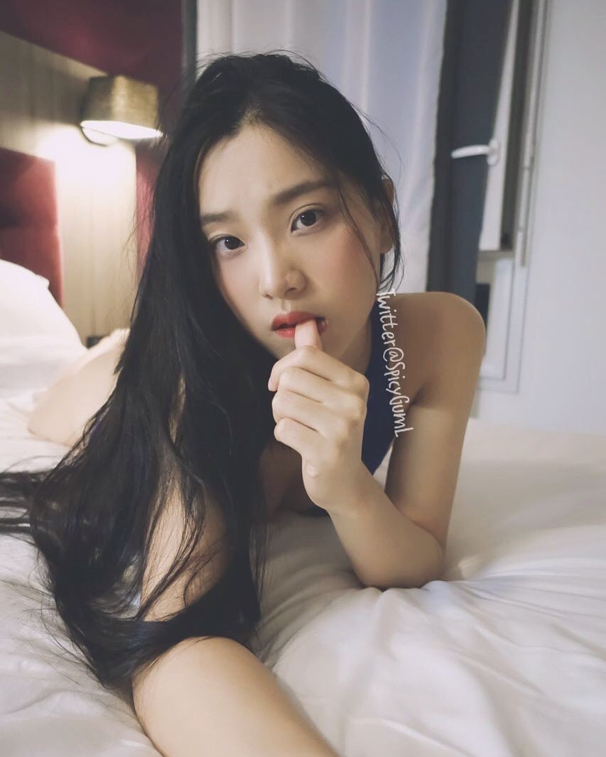 SpicyGum June Liu בטוויטר: "My lips are soft as flower petal