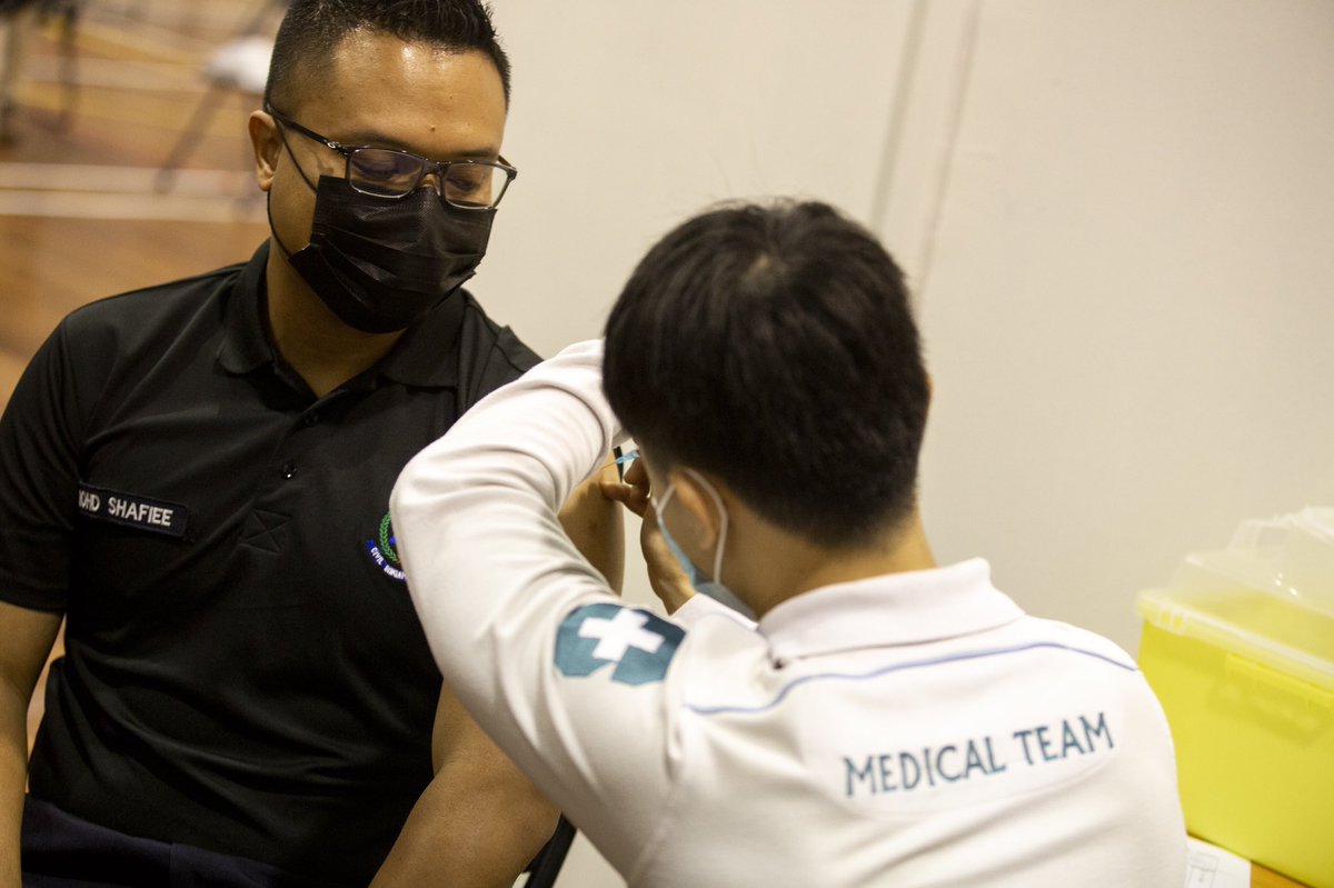 mhasingapore's tweet photo. The vaccination exercise for Home Team officers involved in frontline healthcare operations started this morning (11 January 2021). https://t.co/nazeYlcMrB