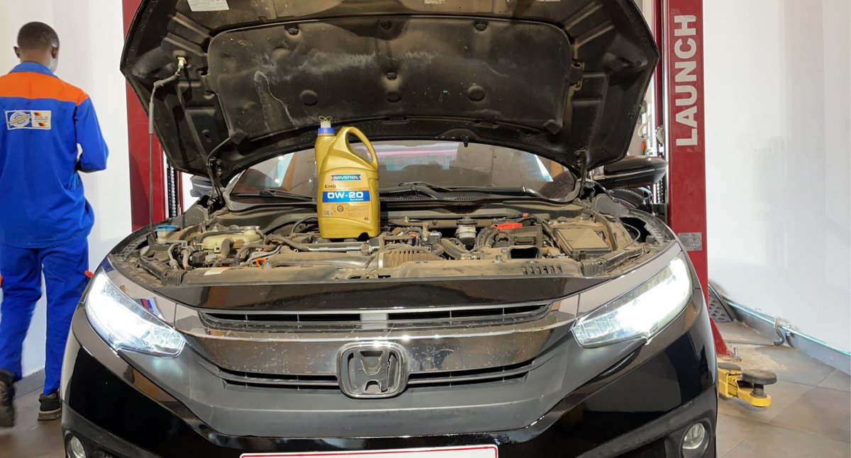 mr_morttey's tweet photo. Civic got its engine massaged ✌🏾💯 https://t.co/qdGqt6UttV
