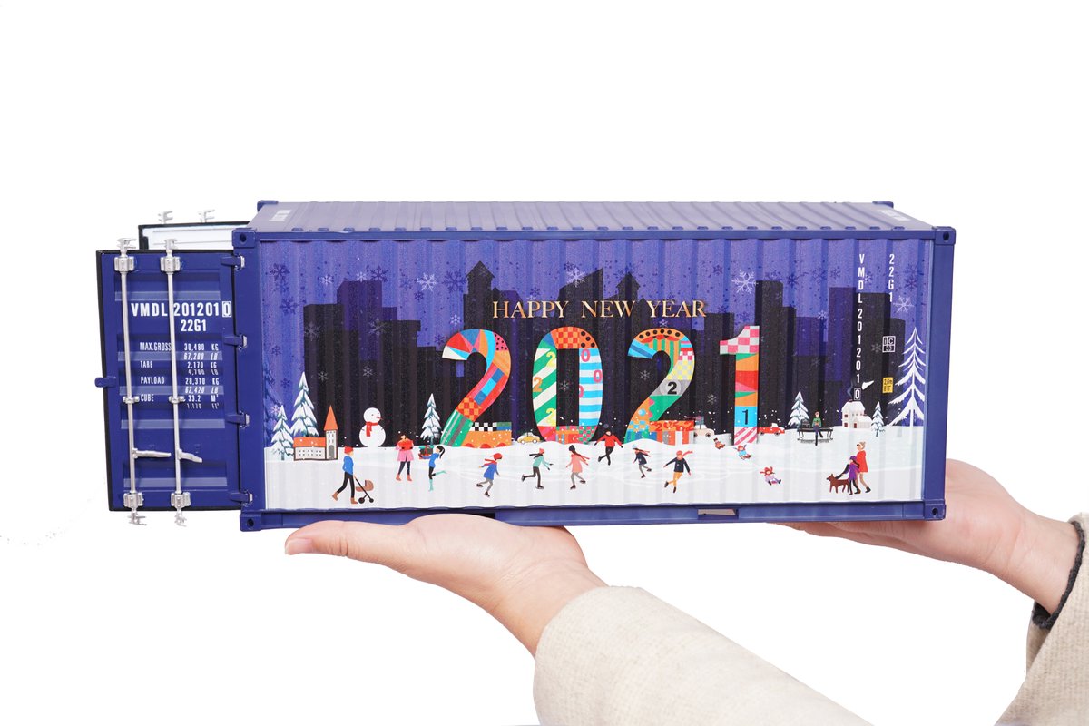 VICMODEL's tweet photo. We wish you a happy new year!💃💐🌈 https://t.co/mig5ZMxr9F