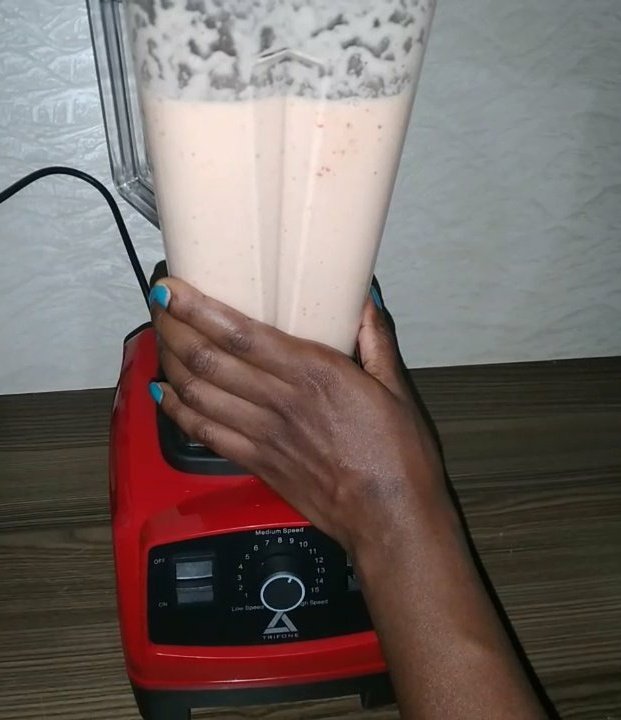 Ms_ABello's tweet image. What are you craving today? Somehow, I feel I can fit the blender into the equation 😂

Our #multifunctionalblender works for blending, grinding, ice crushing, smoothie making and more🥳

Payment before delivery
Delivery is not free

Buy two, get free delivery- Lagos.

N18,000