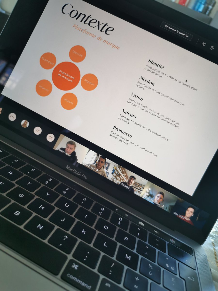 Hello #DigitalBattle 👊
Se mettre dans la peau du #museeenherbe X <a href="/EFAP_/">EFAP</a> jury en tant qu'Alumni <a href="/MBADMB/">mbadmb</a> #DigitalTransformation <a href="/OlivierBischoff/">obischoff</a> &amp; Violaine Colombier