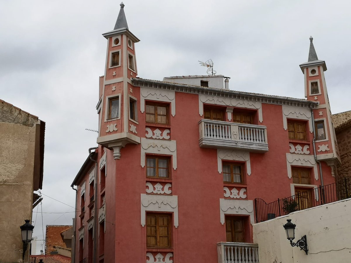 tudmur's tweet photo. @tudmur alcanza 5000 seguidoras/es, o lo que es lo mismo, la población conjunta de cinco pueblecicos de nuestra tierra: Ojós, Ulea, Aledo, Ricote y Albudeite.

¡Gracias por seguir a este pequeño proyecto cultural de ámbito regional! 🍋

Una preguntica, ¿por qué sigues a @tudmur? https://t.co/sM5jAdJwbl