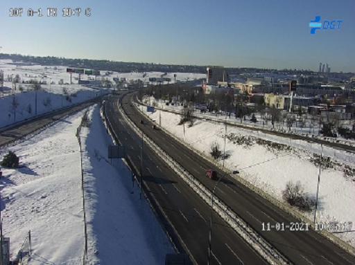 DGTes's tweet photo. 🛣️❄️ 645 #carreteras afectadas, 138 #cortadas todas ellas de la red secundaria. 
 
▶️De red principal: 

🔴Obligatorio ⛓️ #cadenas 
 
En todas las vías de #Madrid 
 
En #Toledo: CM41 y CM43 
 
▶️De red secundaria: 
 
⚫️137 cortadas 
 
🔴320 cadenas https://t.co/DG7hB6xUSl