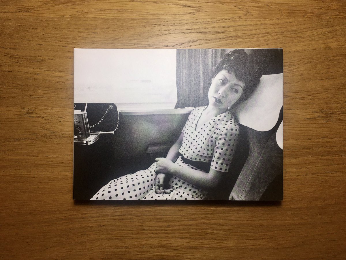 Video n.70: Nobuyoshi Araki
instagram.com/tv/CJ5iCyToWIJ/

“Sentimental Journey 1971-2017–" (HeHe, 2017) è un libro di Nobuyoshi Araki che si concentra solo su un tema della sua vasta opera, sua moglie Yoko.