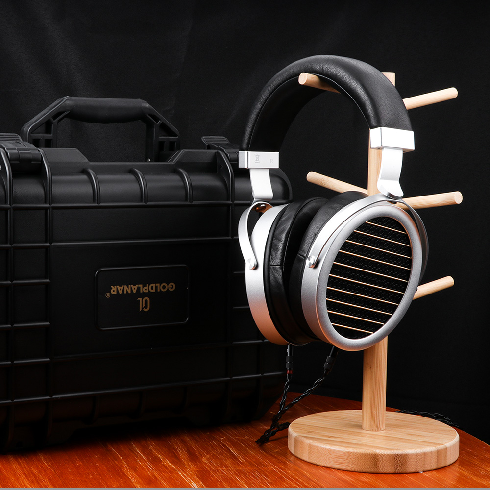Linsoul_JP's tweet photo. L.Sオーディオ新製品速報!(第二弾🎀)
Gold Planar GL2000旗艦モデル平面駆動HIFIオッペン型ヘッドホン🔔
😍N52平面磁気ドライバー!
😍軽量なアルミニウム合金ヘッドバンド
😍6N-OCC銀メッキケーブル
......
https://t.co/v2zUTvQAJm
RTとフォローお願いいたします
拡散希望!
#GL2000 #ヘッドホン https://t.co/j67DFofiBh