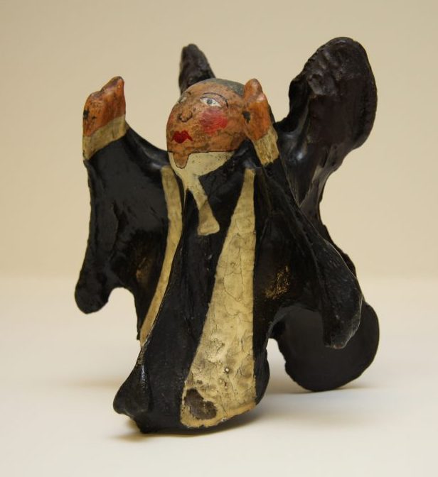 museumartcraft's tweet photo. To mark @HeritageFundUK’s #HeritageTreasures day, we're sharing our new online series #ObjectStories.
During the pandemic we've been diving into our collection to show you some of the treasures we care for. Follow along for new objects every fortnight!
https://t.co/4ryxJYsJMz https://t.co/lfcFyfGbOw