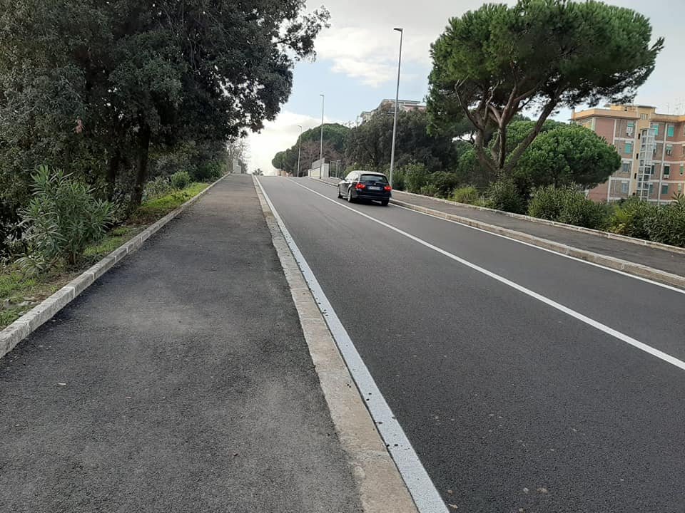 StradeNuoveRoma's tweet photo. Riaperto, dopo restaurazione e riasfaltatura, il terzo cavalcavia della Roma-Lido ad Ostia
#stradenuove #romarinasce #StradeNuove #RomaRinasce https://t.co/wfrzkAahqb