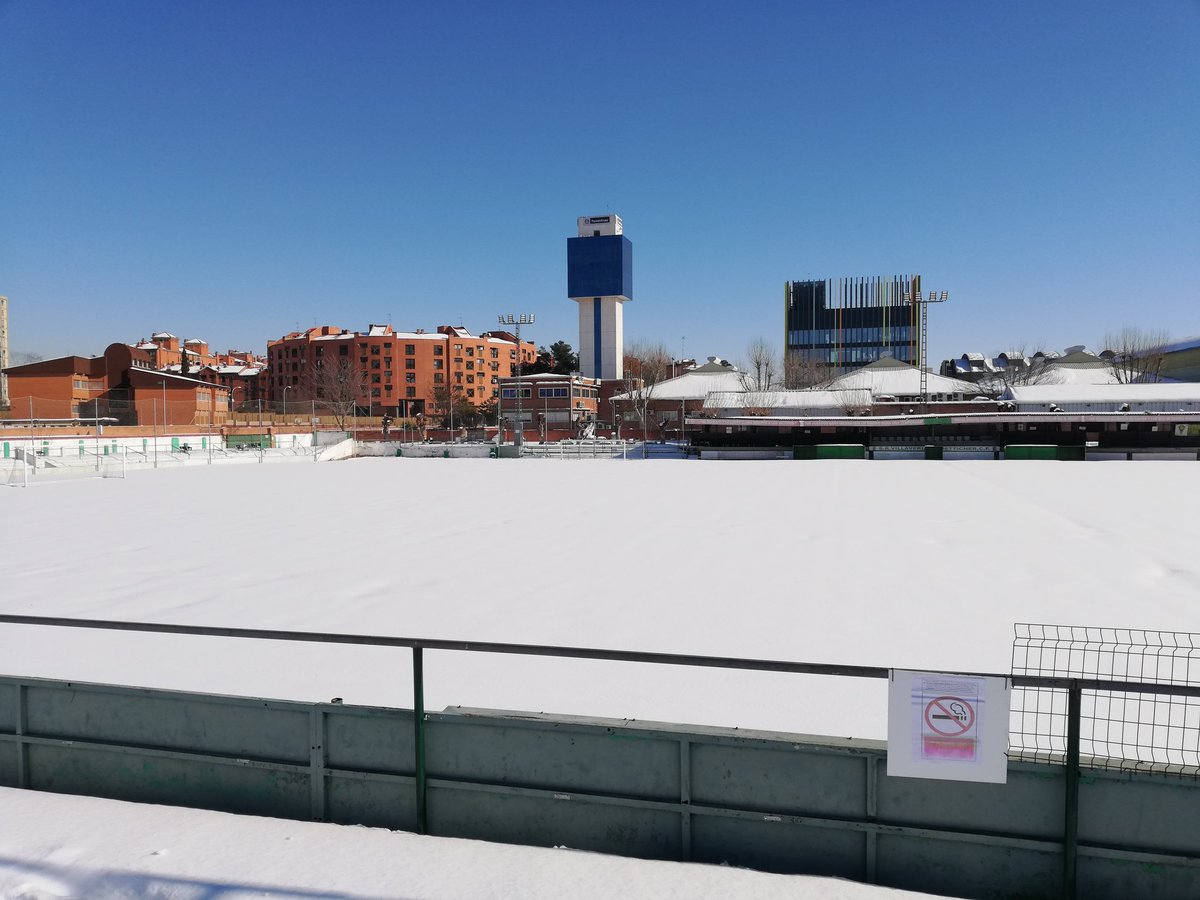 Espectaculares las vistas que nos deja de la Ciudad Deportiva Boetticher la tormenta de nieve <a href="/filomena/">Filomena Tolley</a>
<a href="/SADvillaverde/">SAD Villaverde San Andrés</a> <a href="/EFVillaverde/">E.F. Villaverde</a> <a href="/Bottis_Verdes/">⚽️BottisVerdes💚</a>