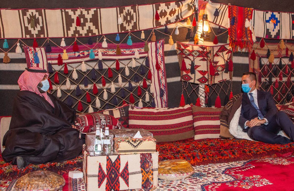 #العلا |  #ولي_العهد السعودي يلتقي وزير الخارجية الإيطالي، ويستعرضان أوجه العلاقات السعودية الإيطالية، والفرص الواعدة لتطويرها في شتى المجالات، بالإضافة إلى بحث عدد من المسائل والمستجدات الإقليمية والدولية.
#دبلوماسي
#وزارة_الخارجية