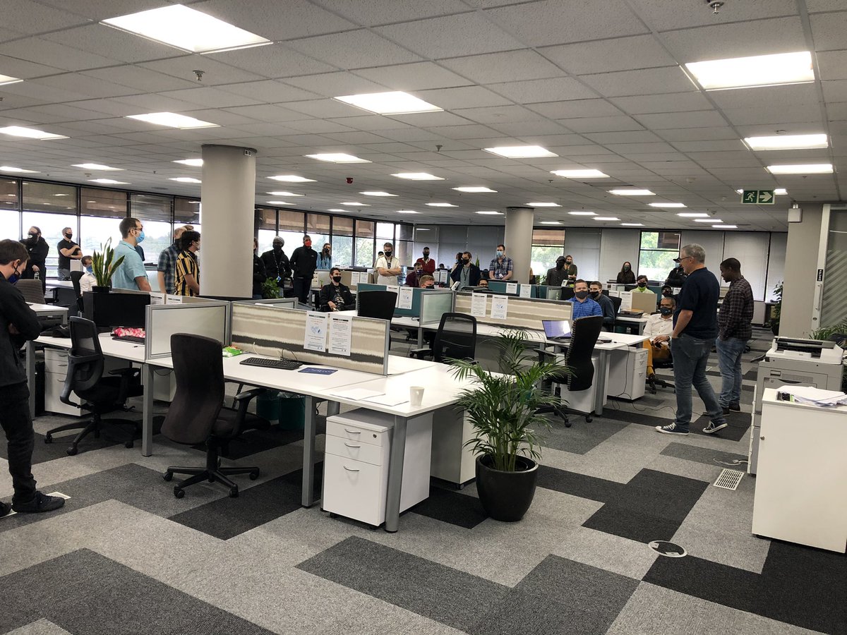 bbdsoftware's tweet photo. Our 2021 Class Of Grads are soaking up some lessons from a couple of our original grads 🎓🤯
#BBDgraduateprogramme #BBDgrads2021 #morethanagraduateprogramme #BBDclassofgrads https://t.co/bQrWKKalwX